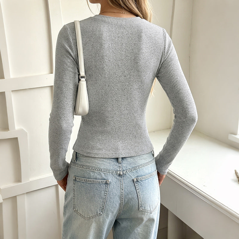 Lace V-neck slim fit long sleeved T-shirt for women