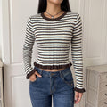 Striped round neck short sleeved sweater with black fungus edge